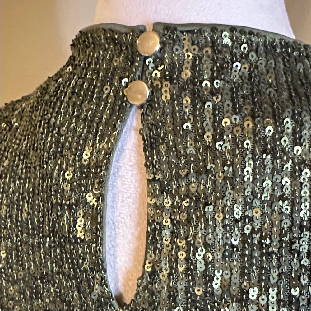 NWOT Cable & Gauge Olive Green Sequin Top - Picture 5 of 8